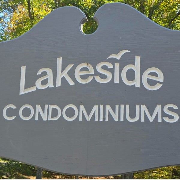 Lakeside Condominiums for Sale in Ledyard